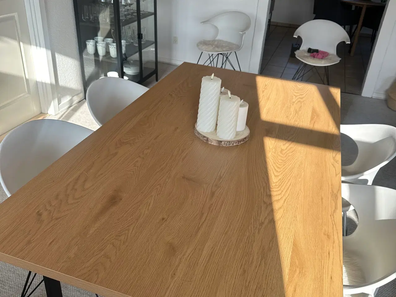 Billede 4 - Jysk - Spisebord 