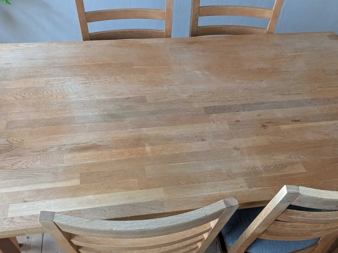 Billede 4 - Spisebord med 6 stole 