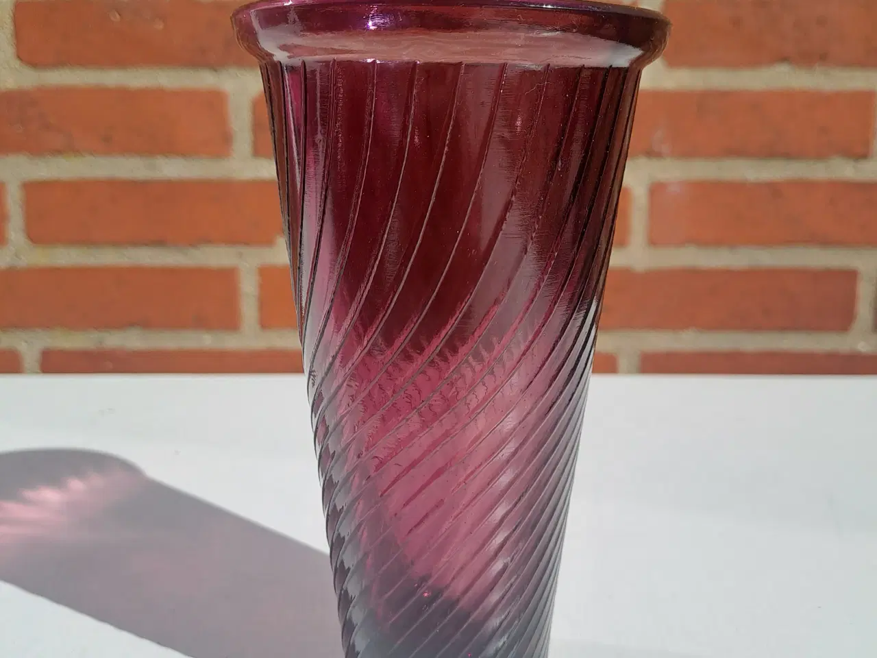Billede 2 - Tupperware og vintage glas vase. 
