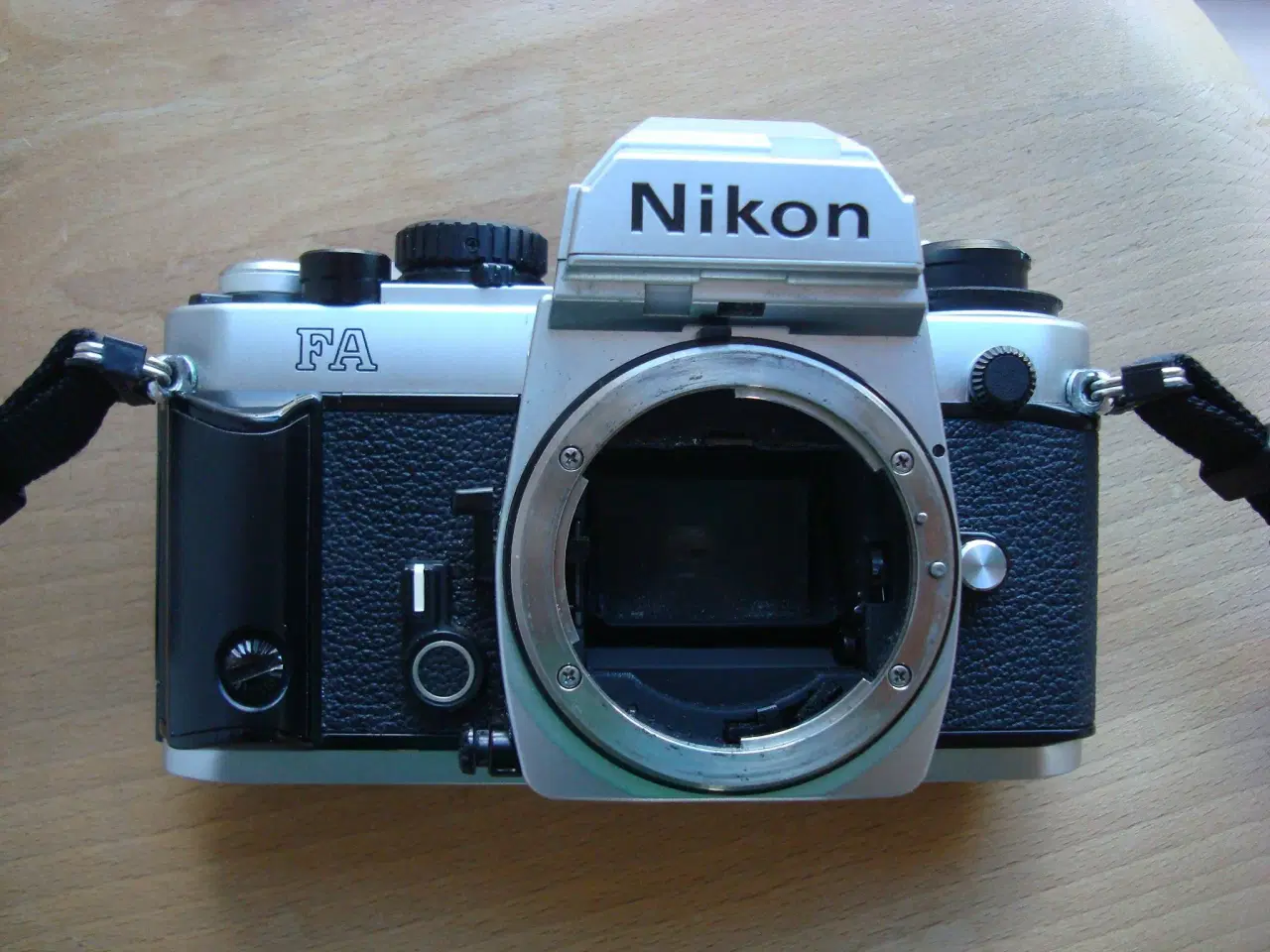 Billede 2 - Nikon FA crom kamerahus flot