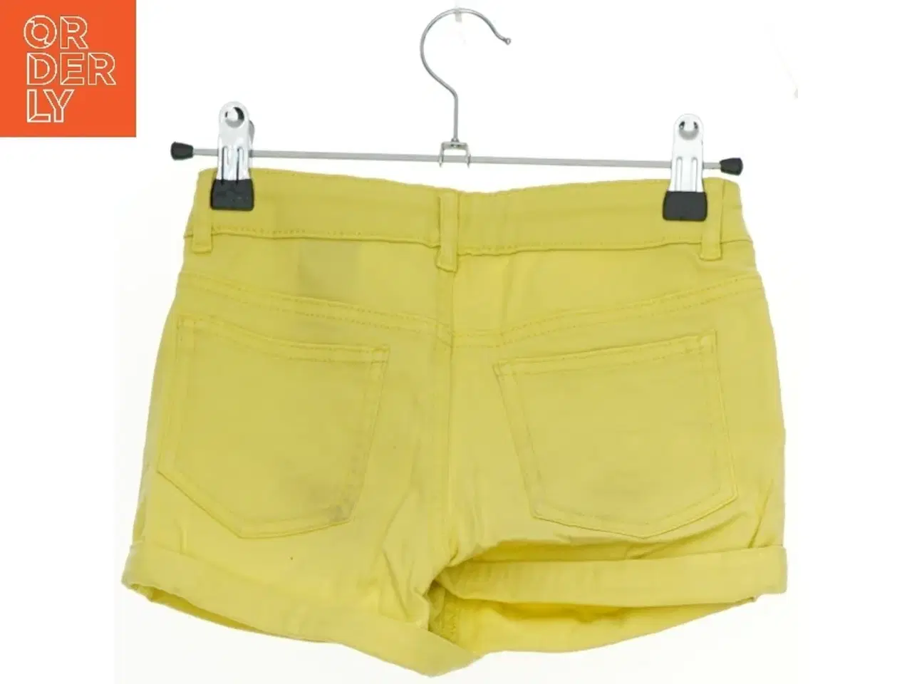 Billede 2 - Gule shorts fra H&M (str. 140)