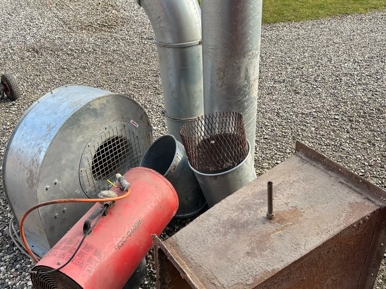 Billede 2 - Blæser. Ovn og rør sælges 