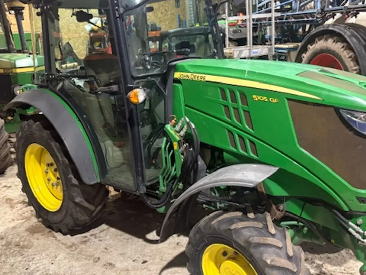 Billede 4 - John Deere 5105GF FRONTLIFT. HJUL MED GRÆSDÆK MEDFØLGER