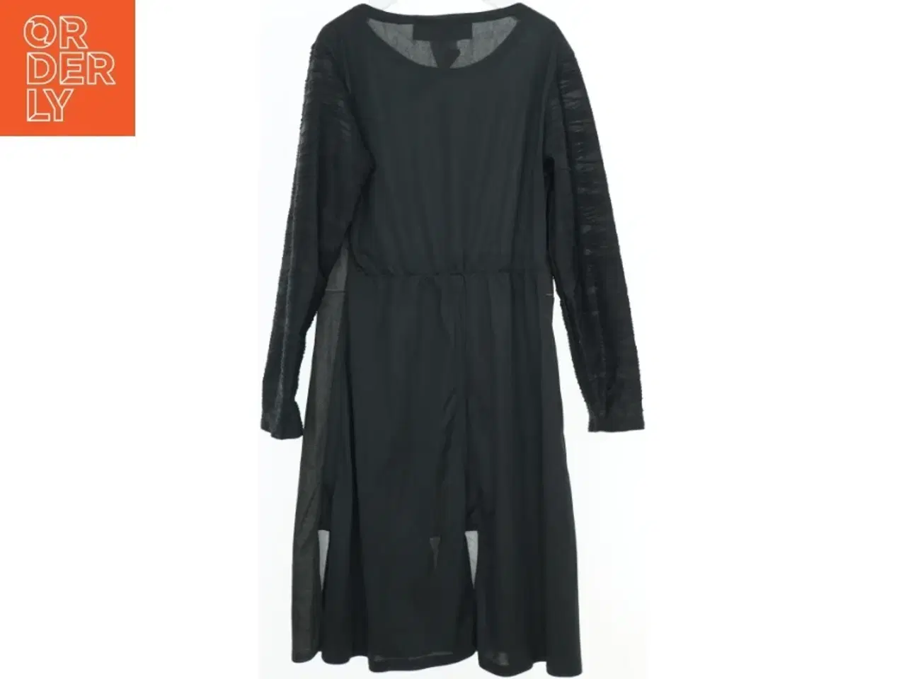 Billede 2 - Lang kjole med bælte detalje fra Star Wars (str. 140)