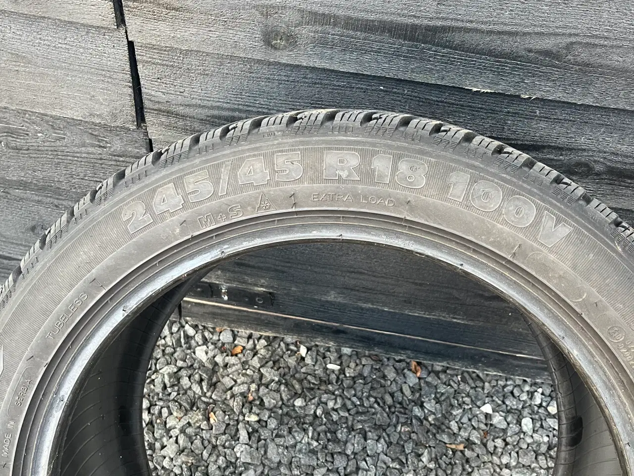 Billede 3 - 245/45-18 vinterdæk 