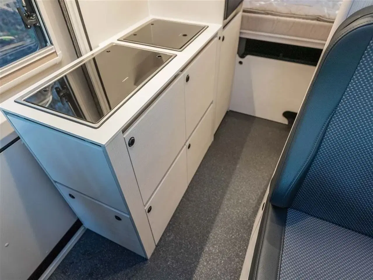 Billede 13 - 2026 - Tourne 6.0 Select aut. gear - Black - 180HK Tournes topmodel