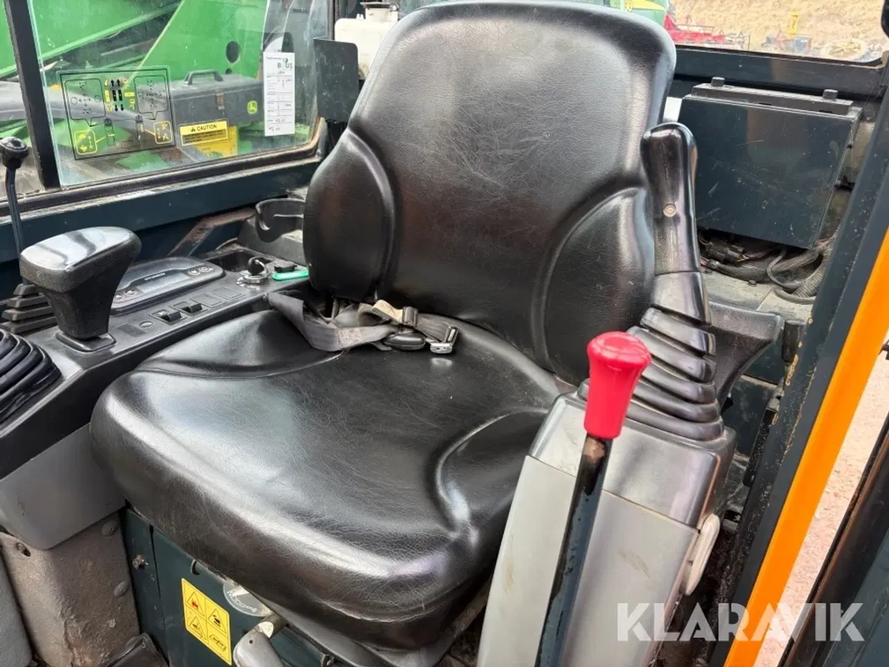 Billede 11 - Gravemaskine Hyundai 16.9 med skovlpakke