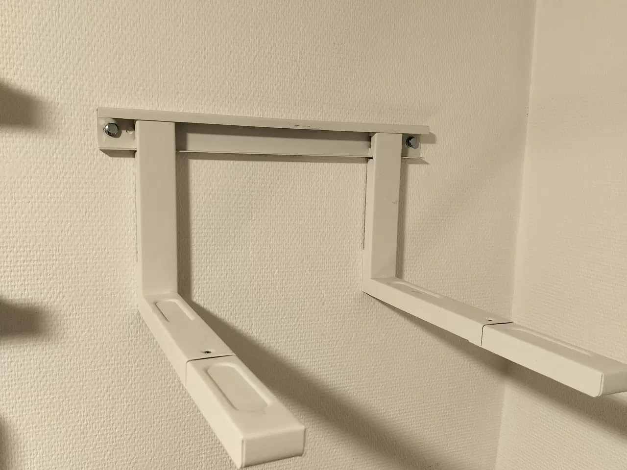 Billede 1 - Beslag/hylde 