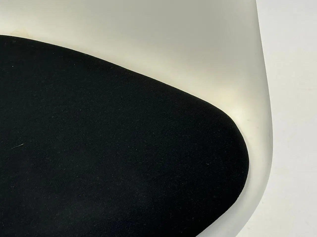 Billede 7 - Vitra Eames Plastic Armchair DAR (Hvid)