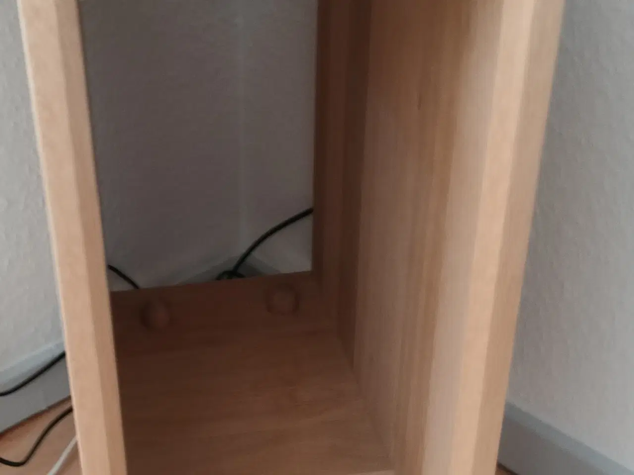 Billede 2 - Ubehandlet egetræ sidebord