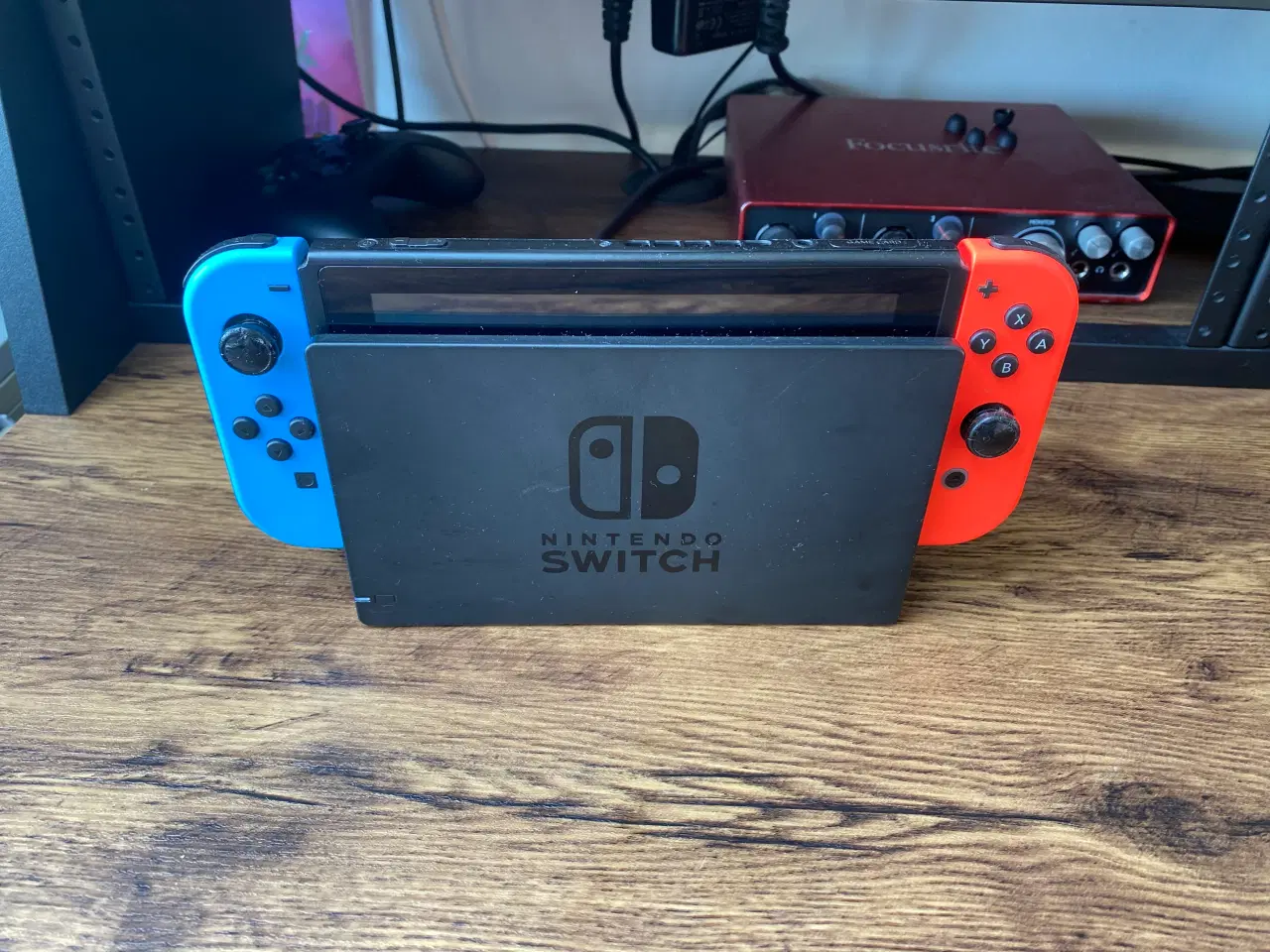 Billede 3 - Nintendo Switch + Pro controller/to ekstra Joy-Con