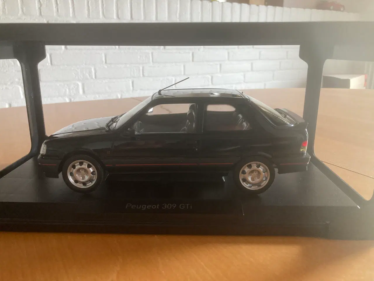 Billede 4 - Peugeot 309 GTI 1:18