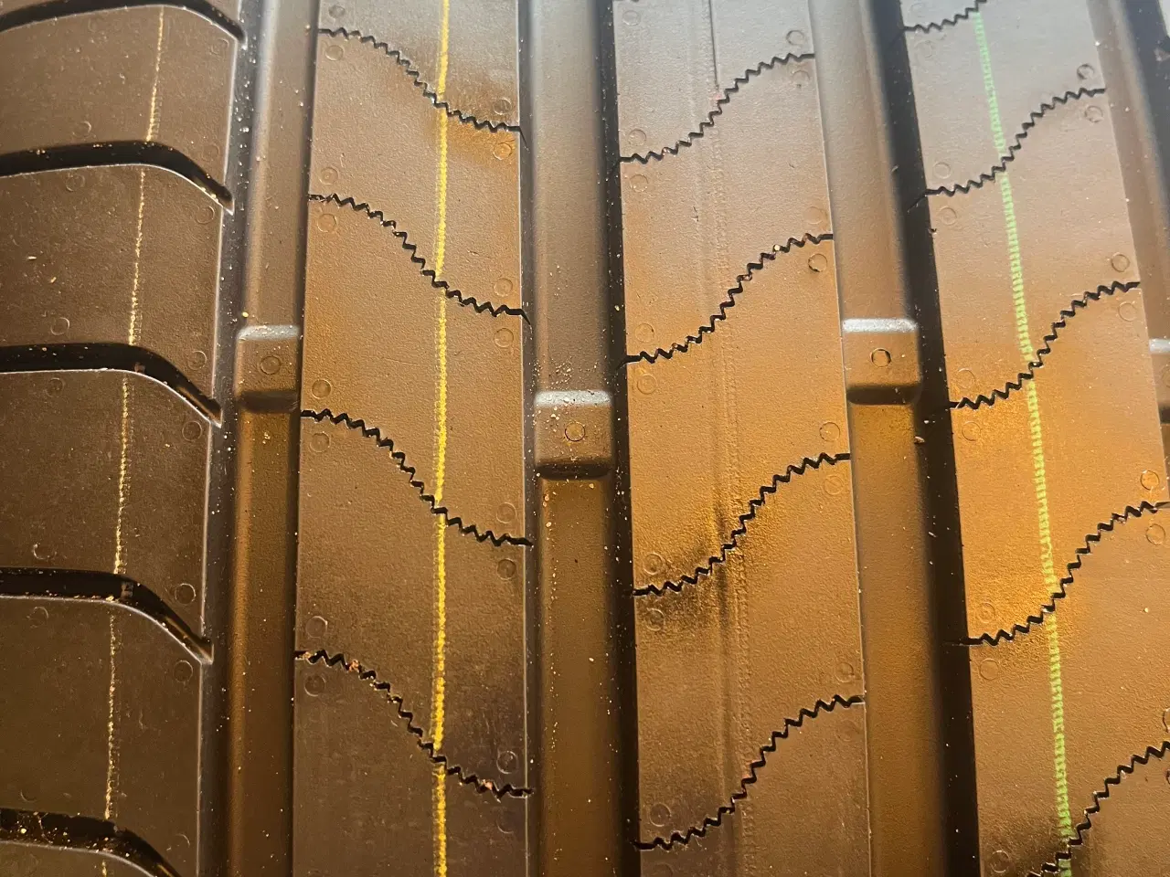Billede 8 - 235-50-20/265-45-20 Bridgestone.