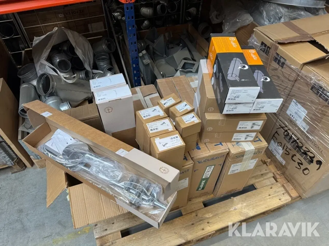 Billede 1 - Badeværelses tilbehør og vask - 21 styks objekter