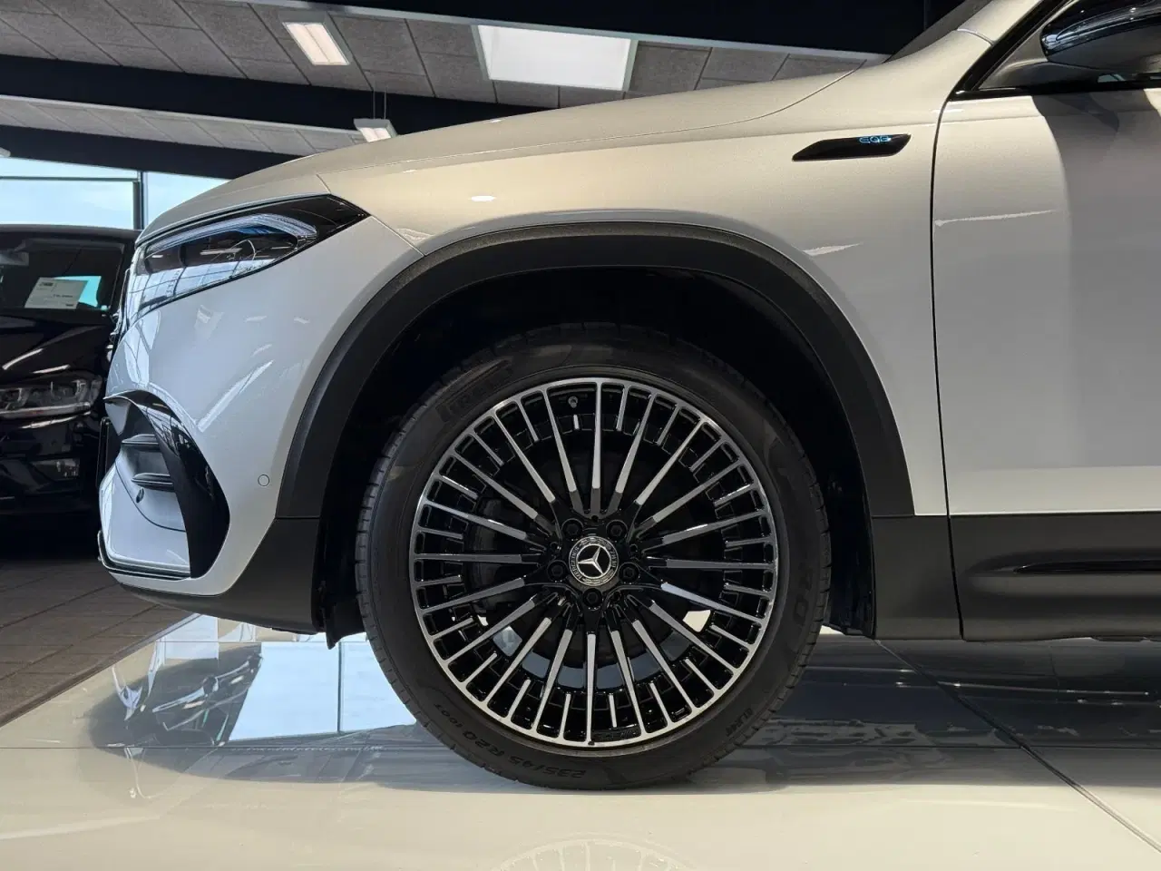 Billede 11 - Mercedes EQB300 AMG Line 4Matic