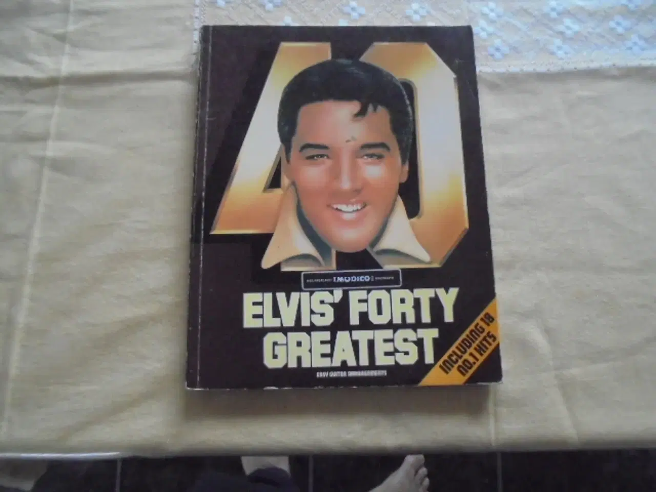 Billede 1 - Elvis’ Forty Greatest – Guitar-arrangementer  