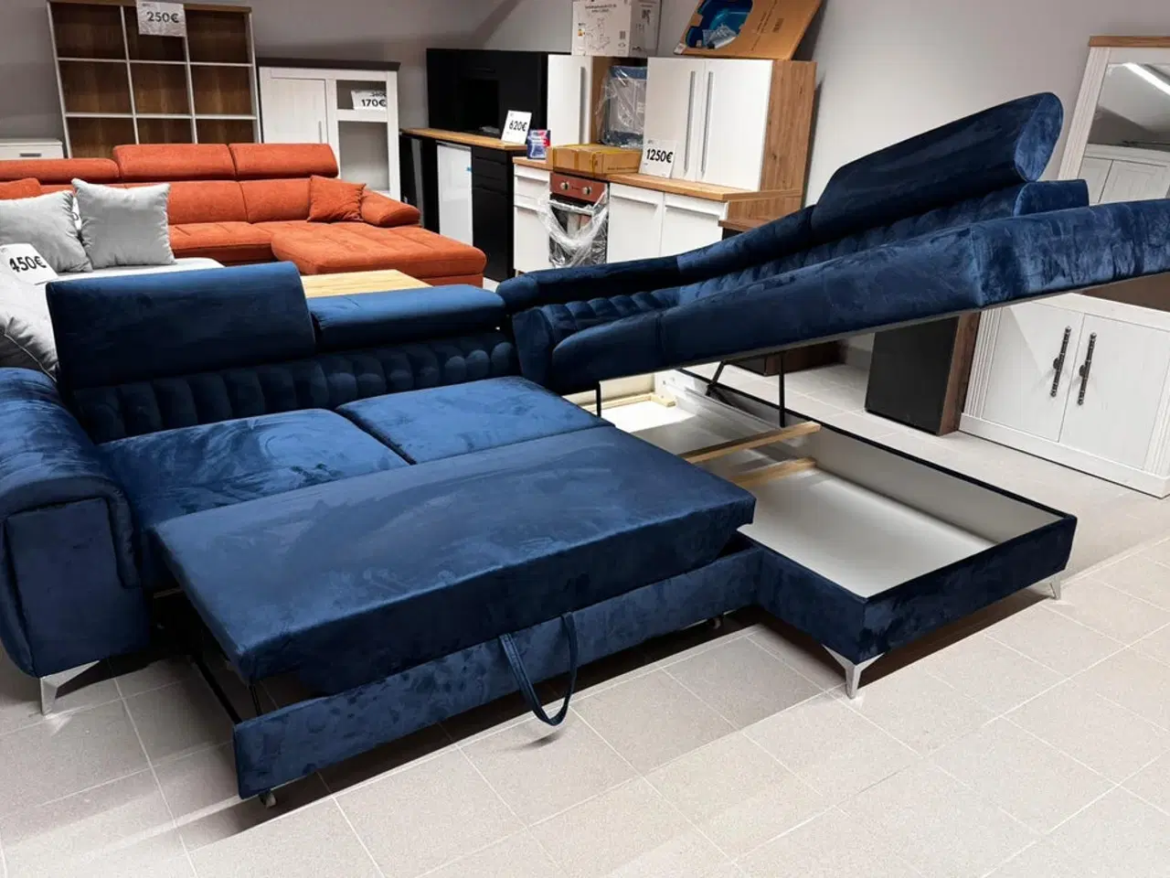 Billede 4 - Hjørnesofa med sovefunktion blå velour