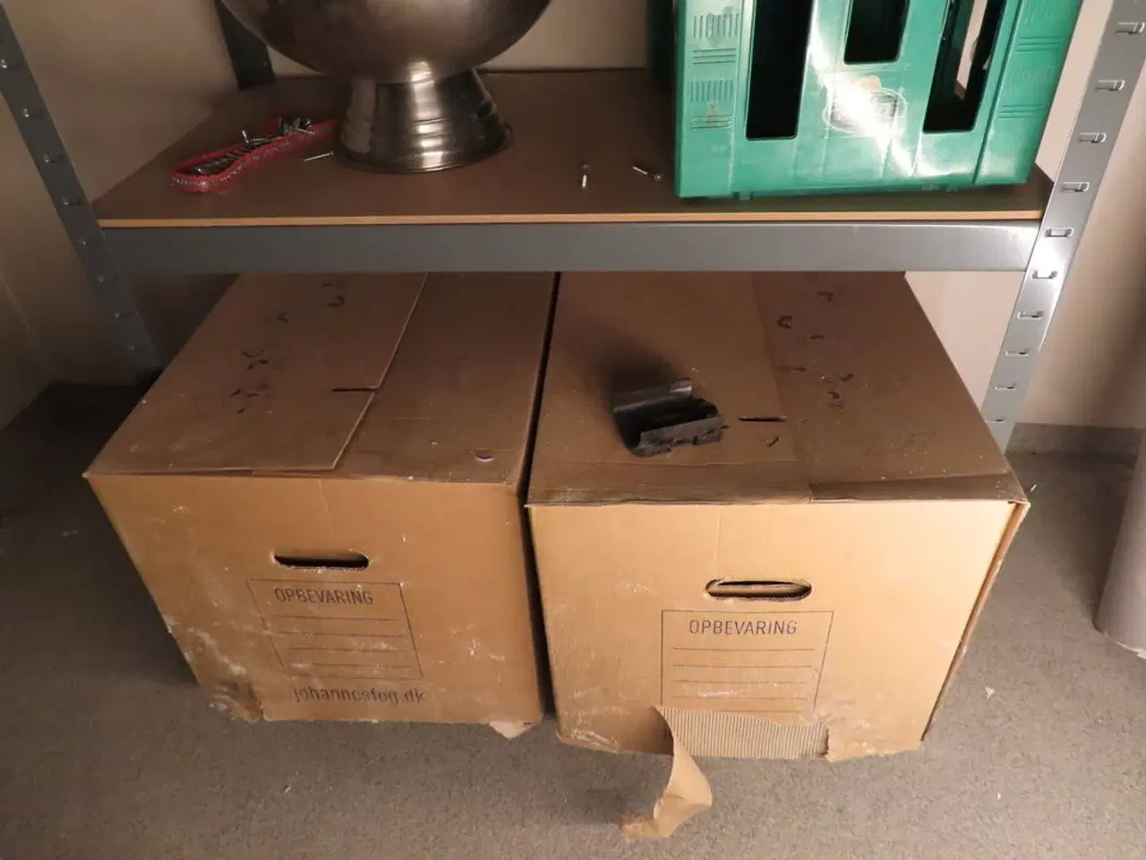 Billede 5 - 2 stk. reoler med indhold