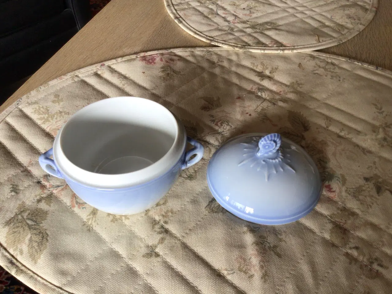 Billede 2 - Sukkerskål Royal Copenhagen nr.593