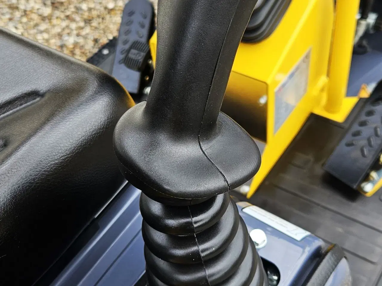 Billede 18 - Eurotrac W11 / fabriksny / skovl & gafler / Kubota motor