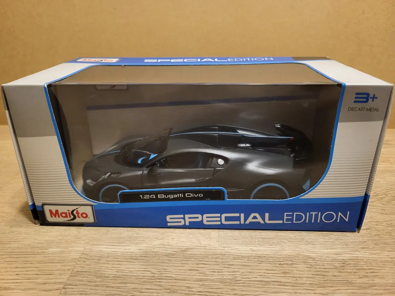 Billede 5 - Modelbil, Bugatti Divo 2018, skala 1/24