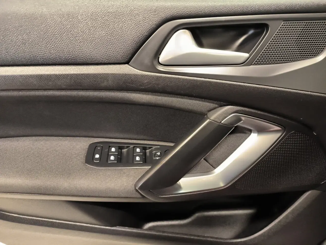Billede 13 - Peugeot 308 1,6 BlueHDi 120 Allure Sky