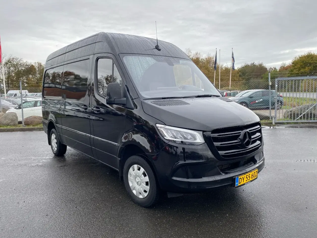 Billede 2 - Mercedes-Benz Sprinter 319 2,0 CDI A2 H2 RWD 9G-Tronic 190HK Van Aut.
