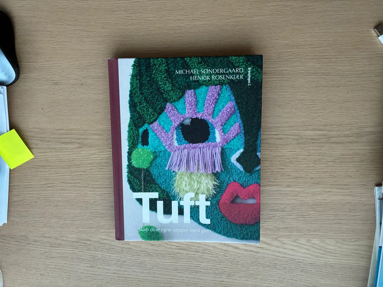 Billede 1 - Tuft  Skab dine egne tæpper med garn