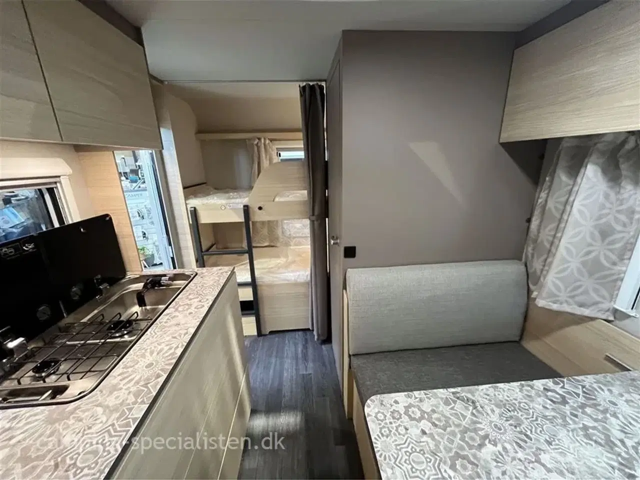 Billede 11 - 2025 - Weinsberg CaraCito 470 QDK   Weinsberg CaraCito 470 QDK model 2025 - kan ses nu hos Camping-Specialisten.dk