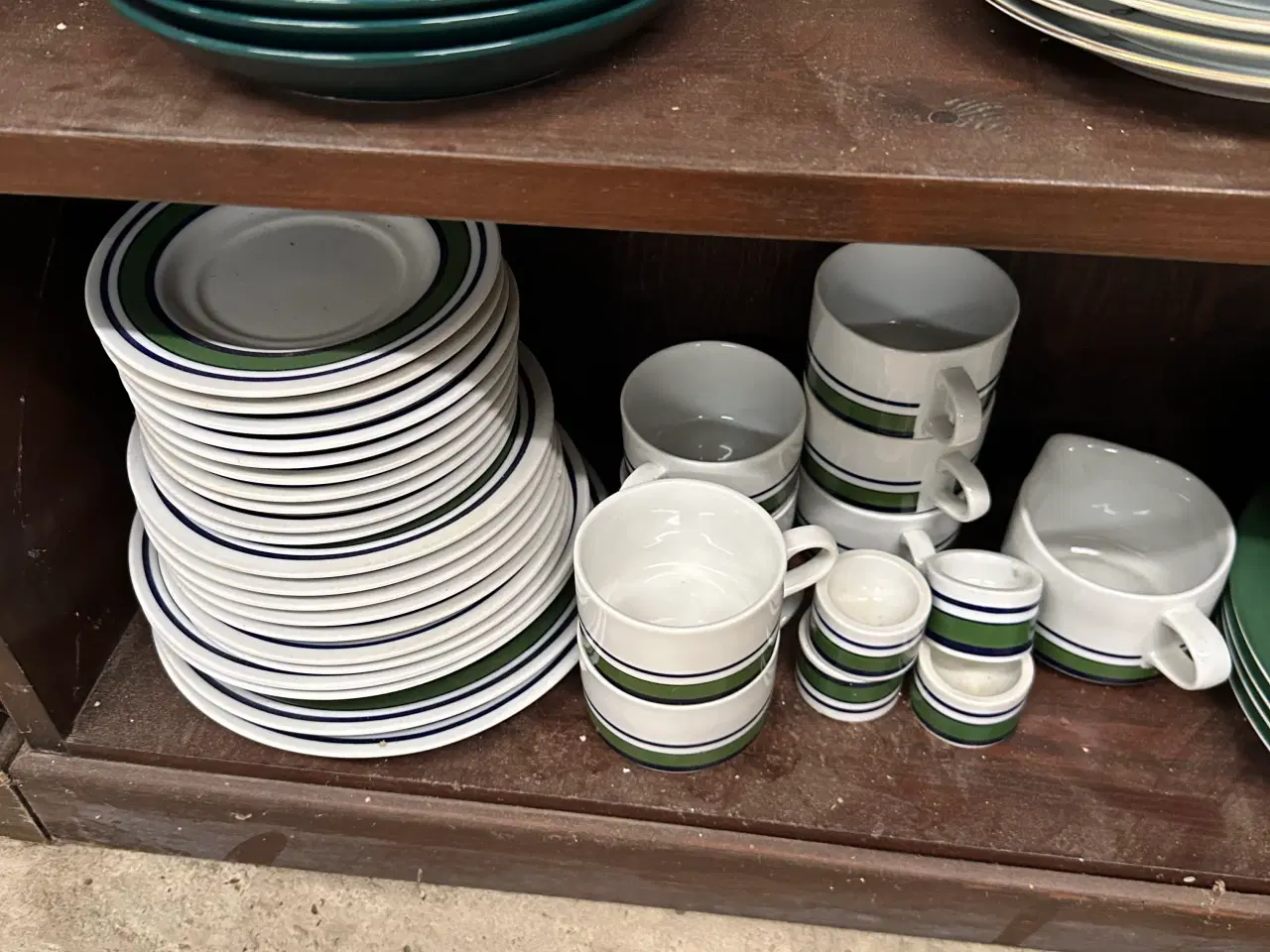 Billede 1 - Kaffe kopper og tallerkener