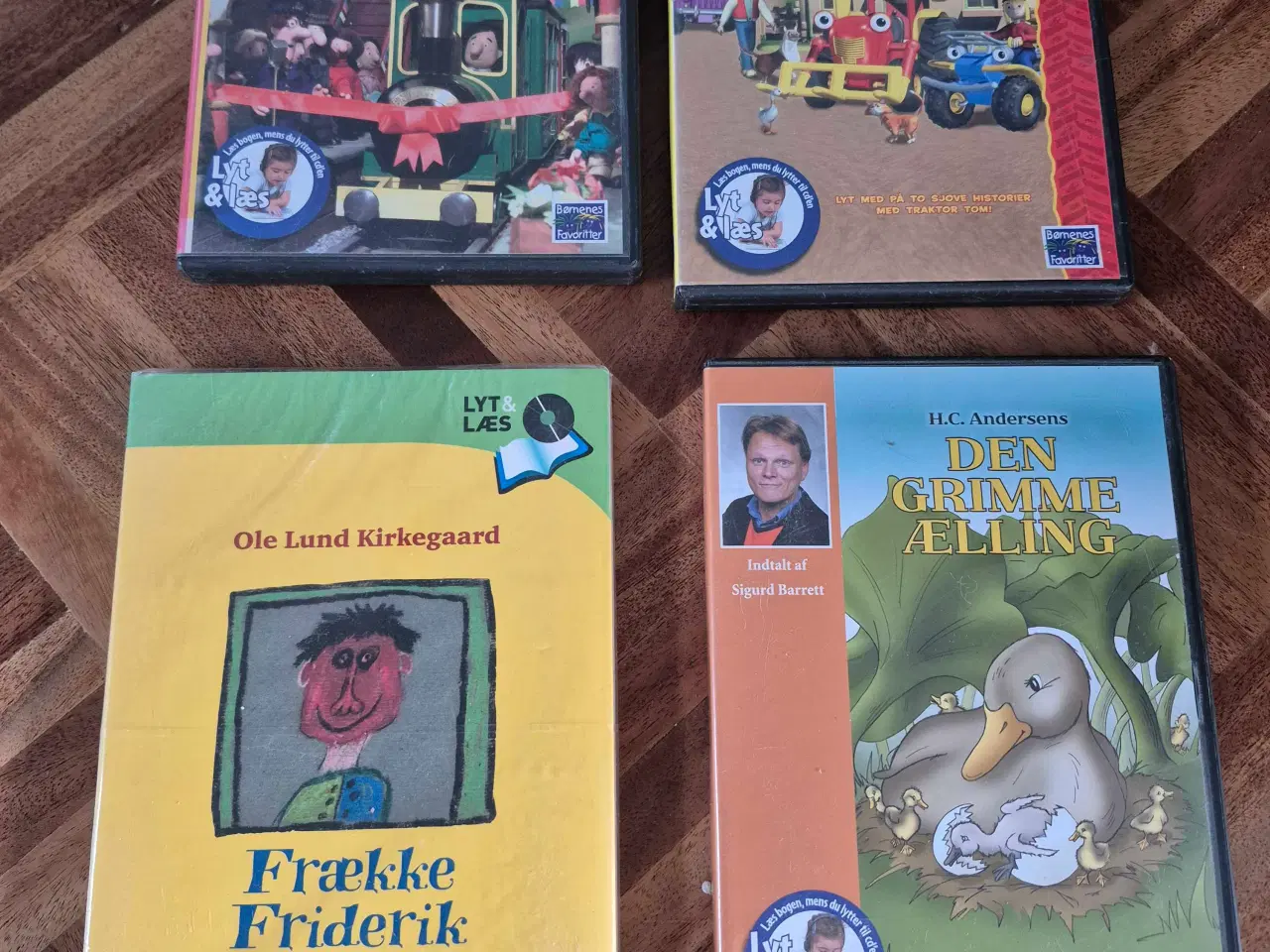 Billede 1 - Lyt og læs med forskellige titler