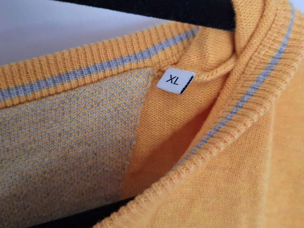 Billede 5 - 2 gule pullover 