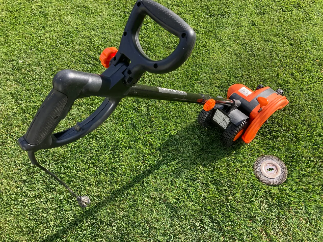 Billede 3 - Kanttrimmer og fliserenser