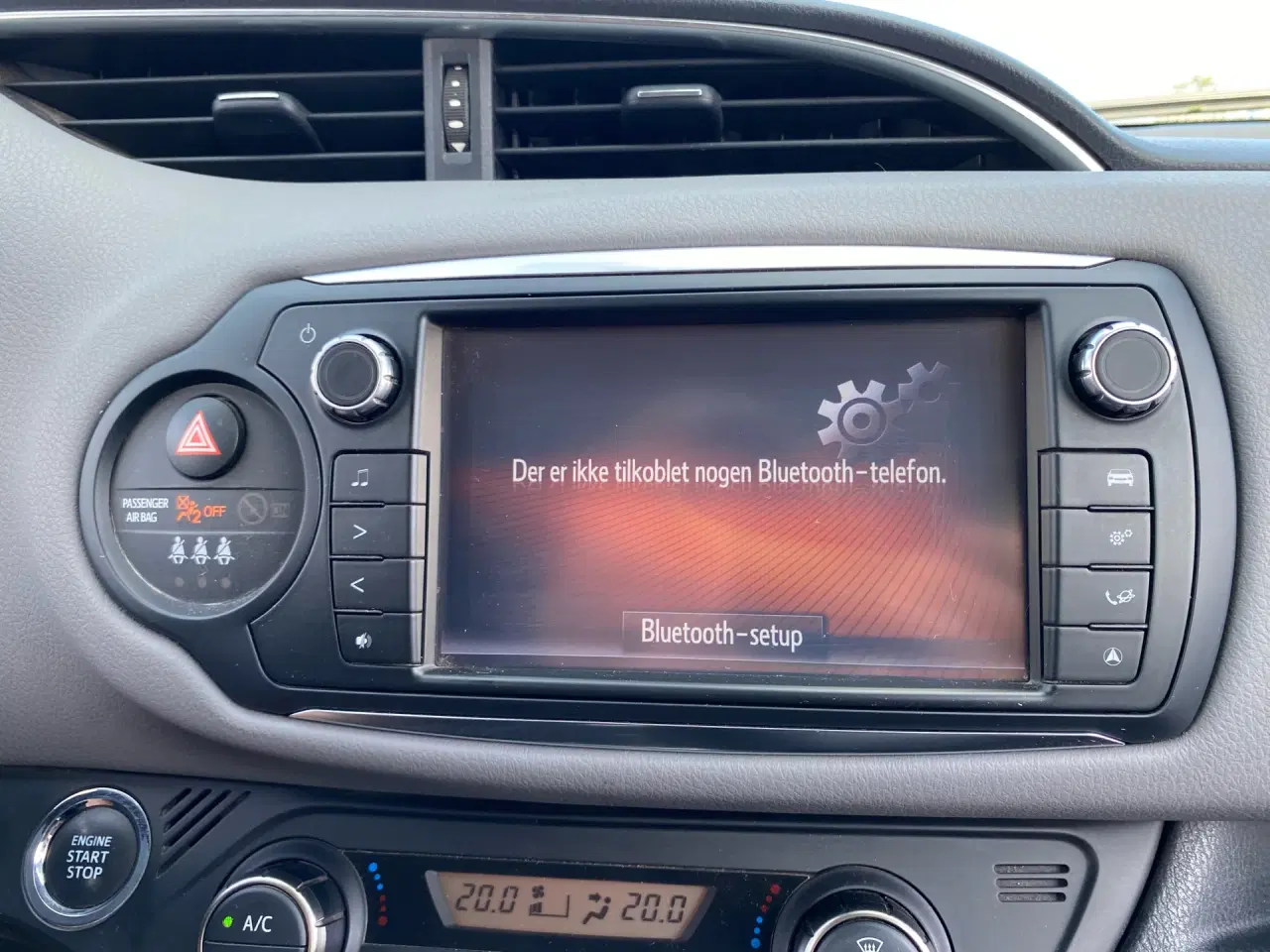 Billede 12 - Toyota Yaris 1,3 VVT-I T2 Komfortpakke Sportspakke 100HK 5d 6g