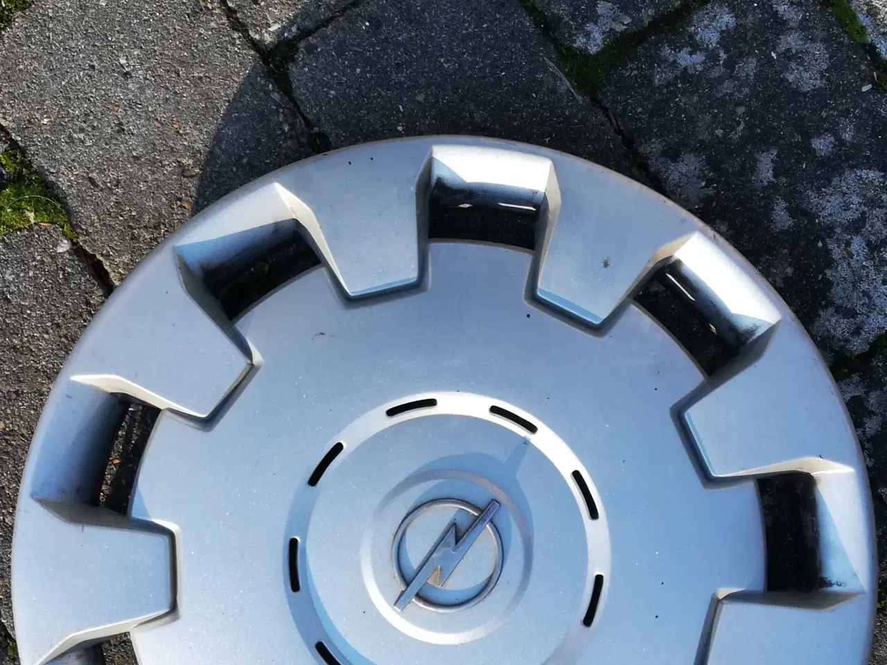 Billede 2 - 4 Styk      Hjulkapsler til Obel  ca. 14 "