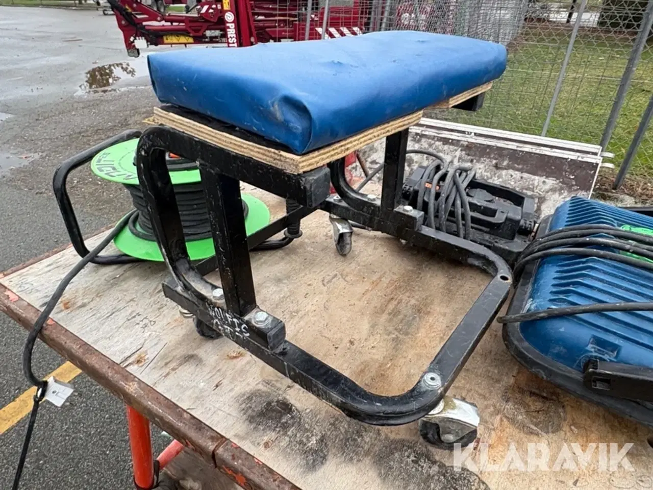 Billede 12 - Bord med skruestik