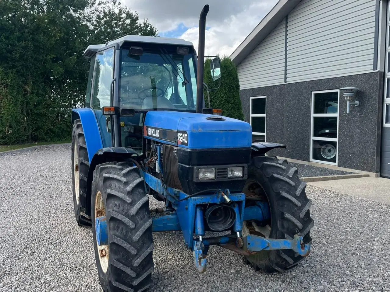 Billede 17 - New Holland 8240 SLE  Med frontlift og frontPTO
