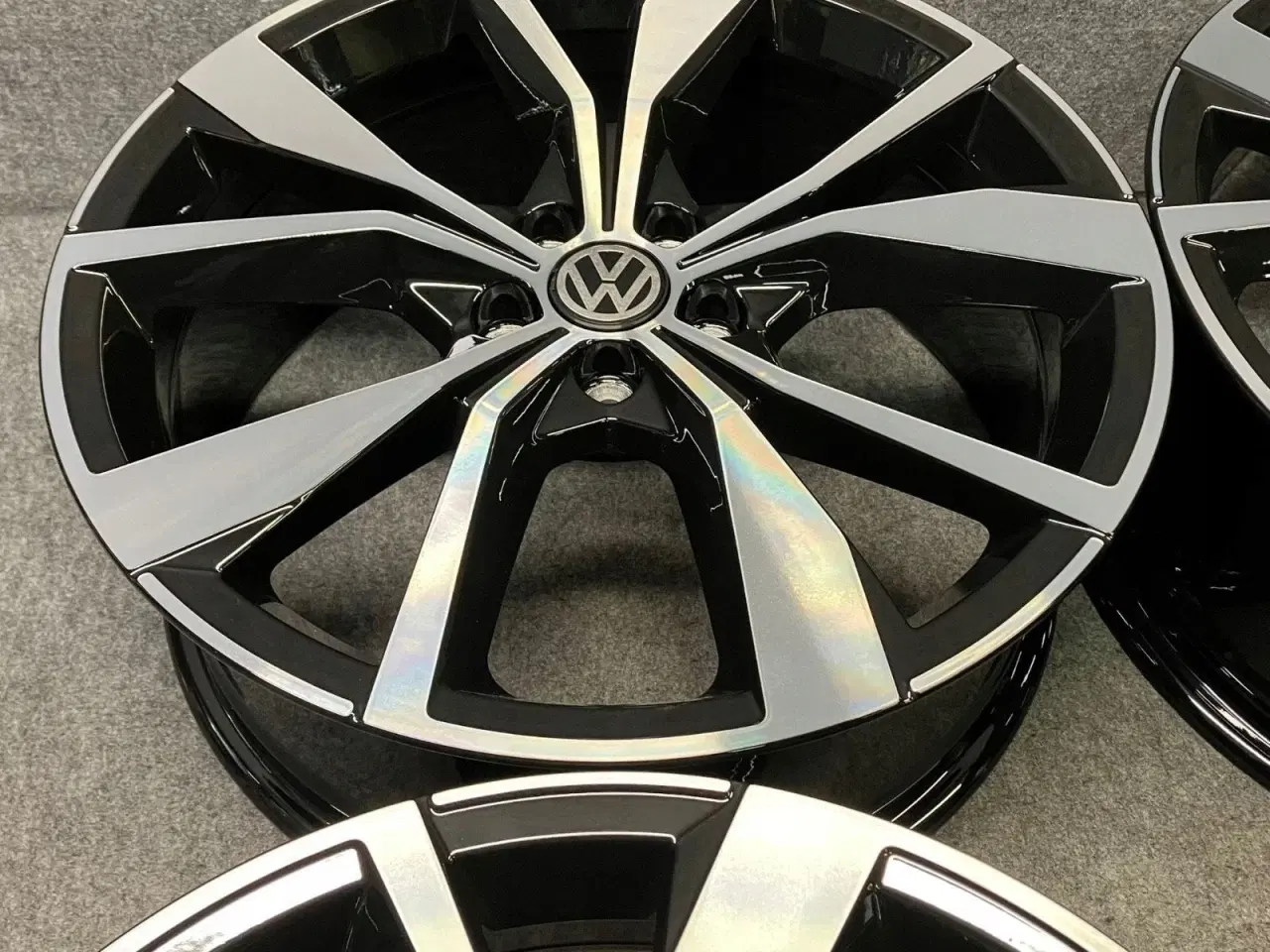 Billede 2 - ALUFÆLGE VW TAIGO 2G7 T-CROSS C11 MISANO 18"