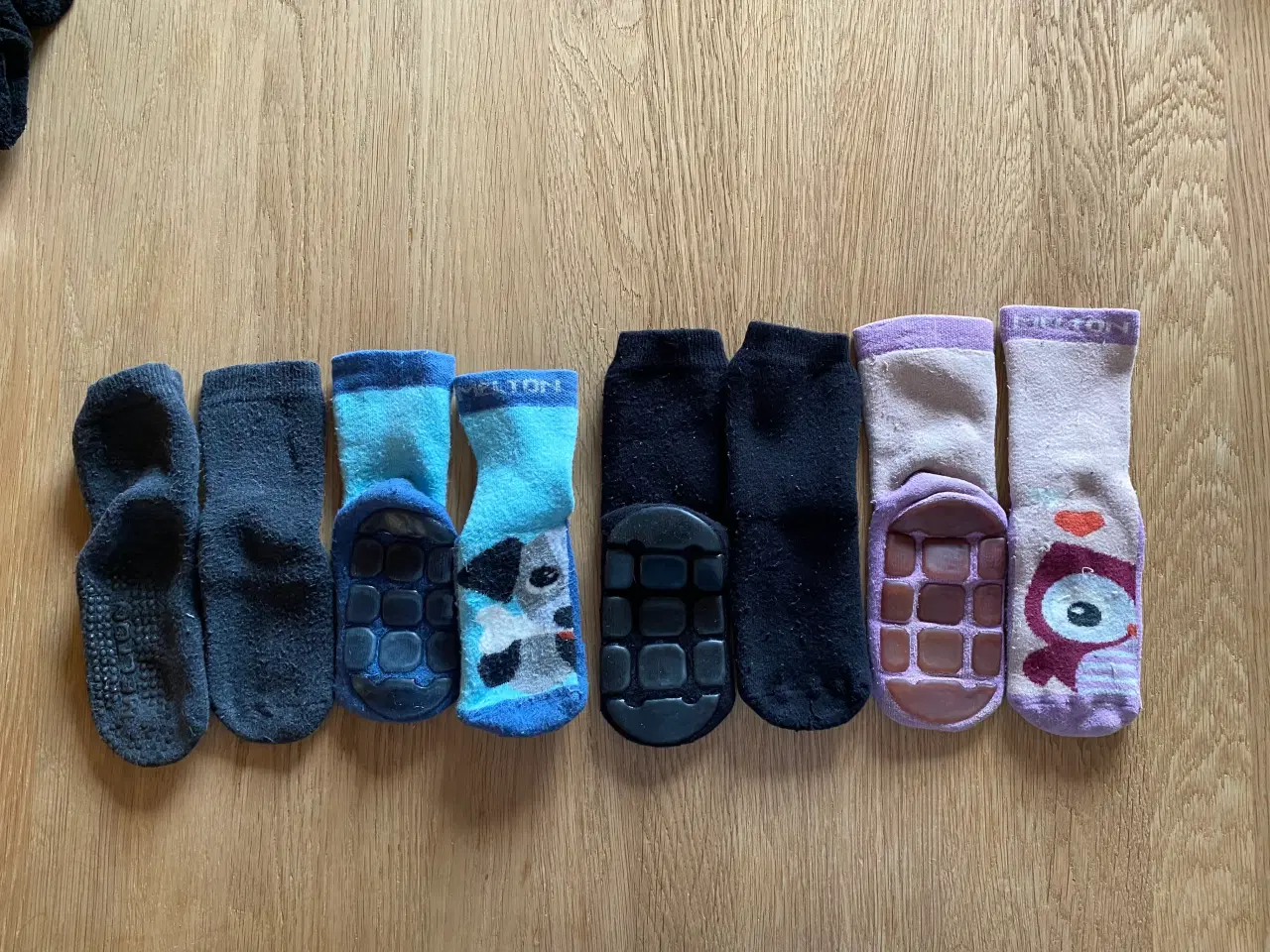 Billede 7 - Hummel sokker 24-27 strømper nogle med antiskrid 
