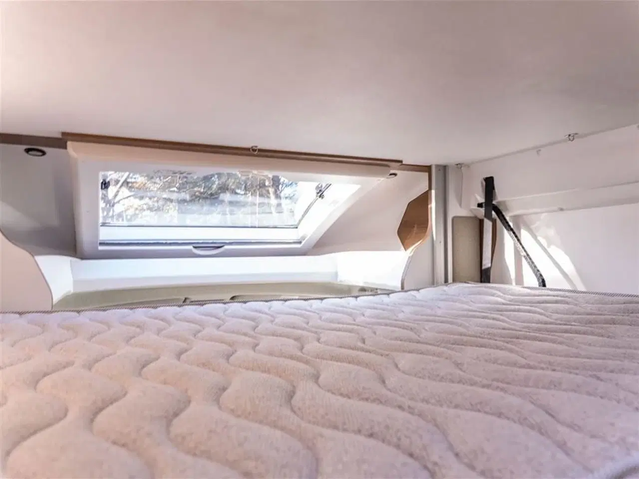 Billede 38 - 2026 - Benimar Mileo 268 Skandinavisk design og komfort året rundt