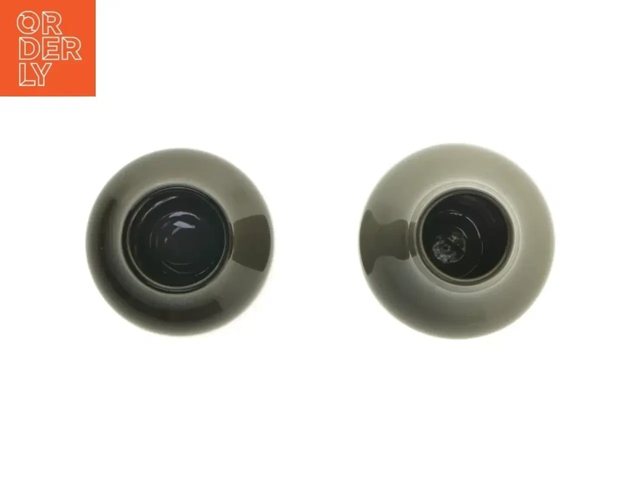 Billede 3 - To keramiske vaser fra Kahler (str. 8x10&14x9,5 cm)