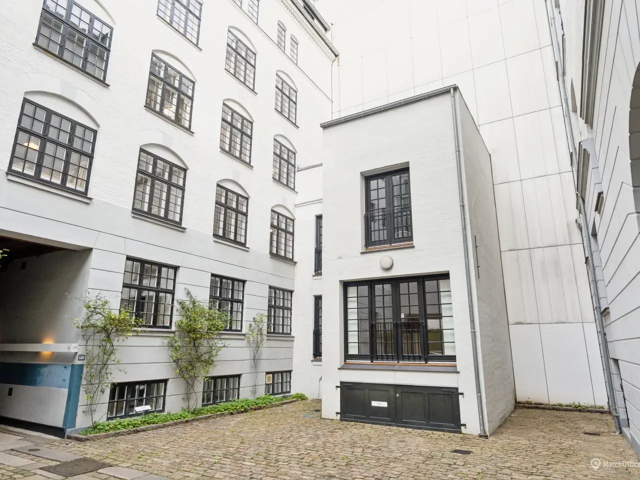 Billede 9 - Byens Bedste Baghus med rigtig kongelig nabo