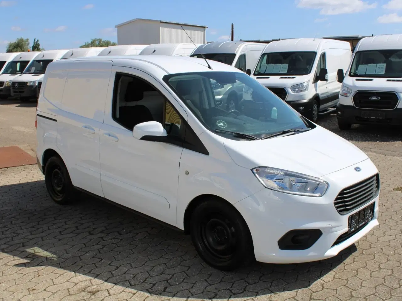 Billede 2 - Ford Transit Courier 1,5 TDCi 100 Trend