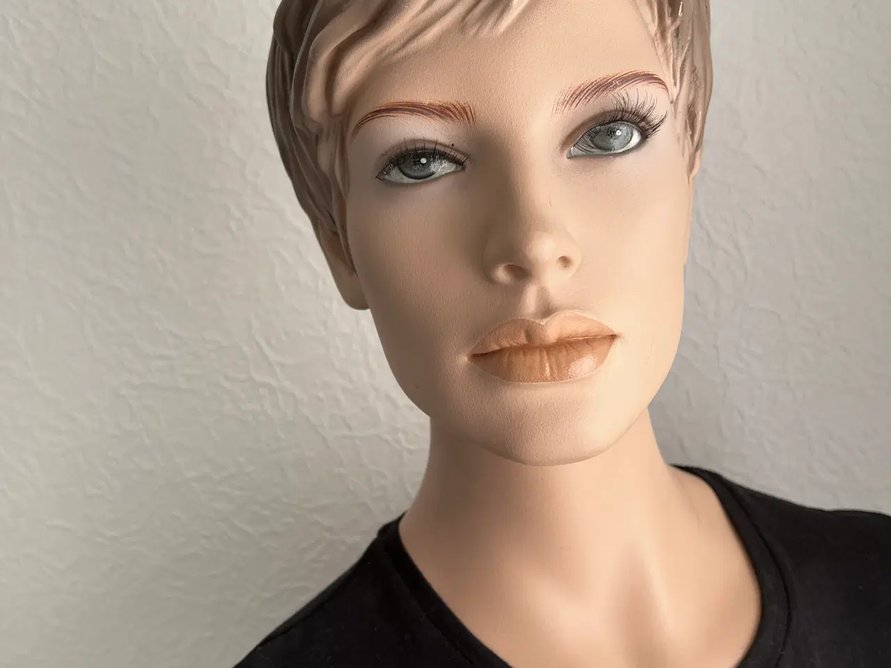 Billede 2 - Mannequin naturalistisk 185 cm høj