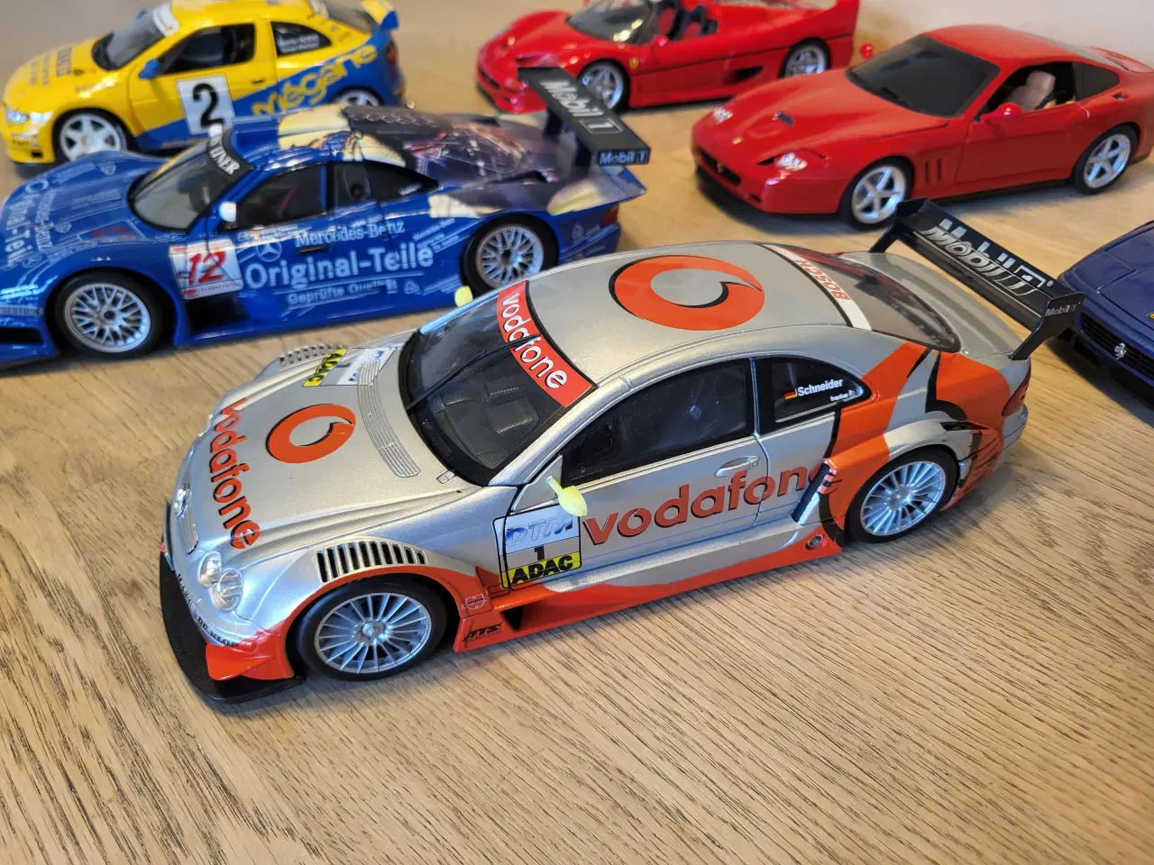 Billede 6 - modelbiler 6 stk. 1/18