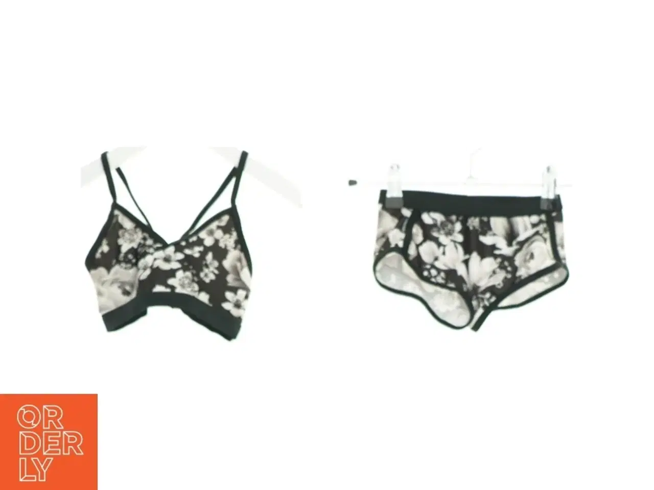 Billede 1 - Bikini fra Molo (str. 98 cm)