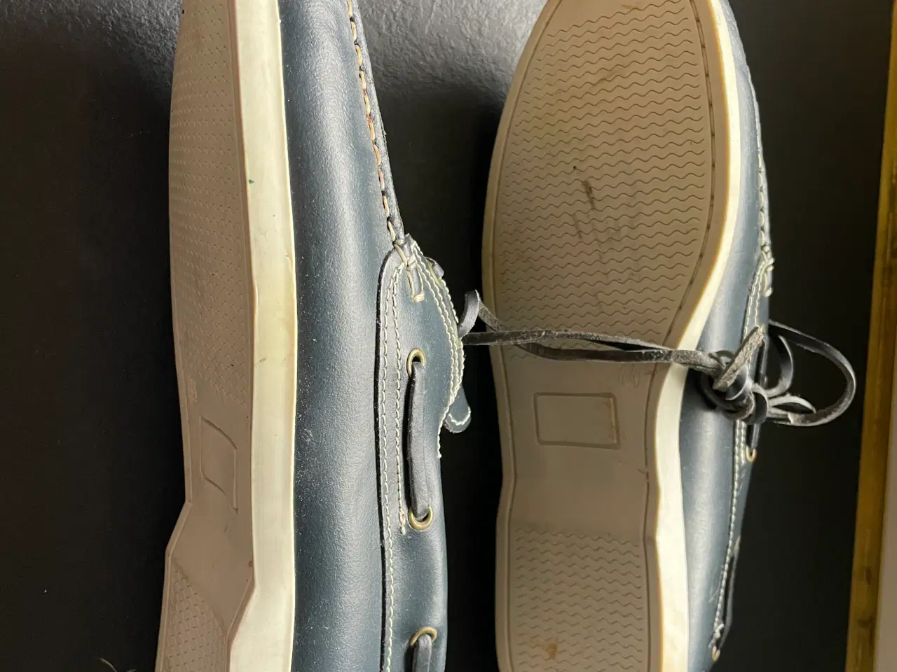 Billede 11 - 9 par sko i forskellige udformninger str. 44 & 45