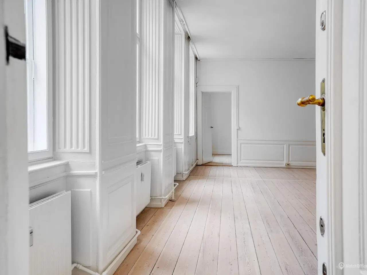 Billede 8 - Herskabeligt i charmerende og fredet ejendom ved Storkespringvandet