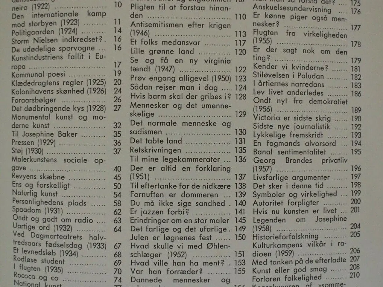 Billede 2 - vi er selv historie, af poul henningsen