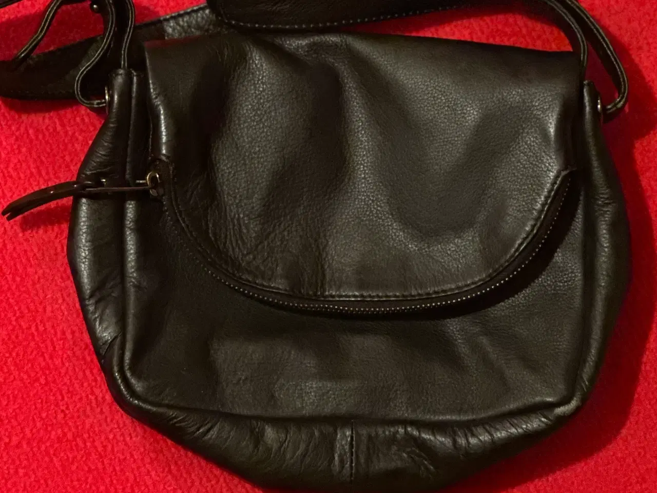 Billede 1 - Lille sød crossbody taske